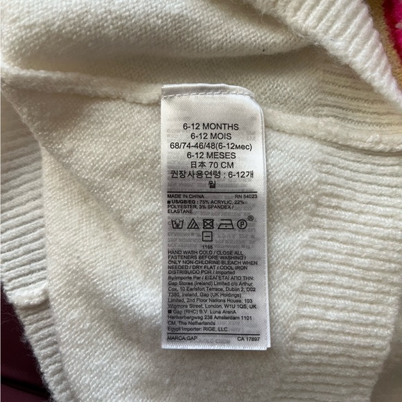 Baby Gap Fair Isle Colorful Rainbow Sweater Holidays size 6-12 months - Picture 5 of 5